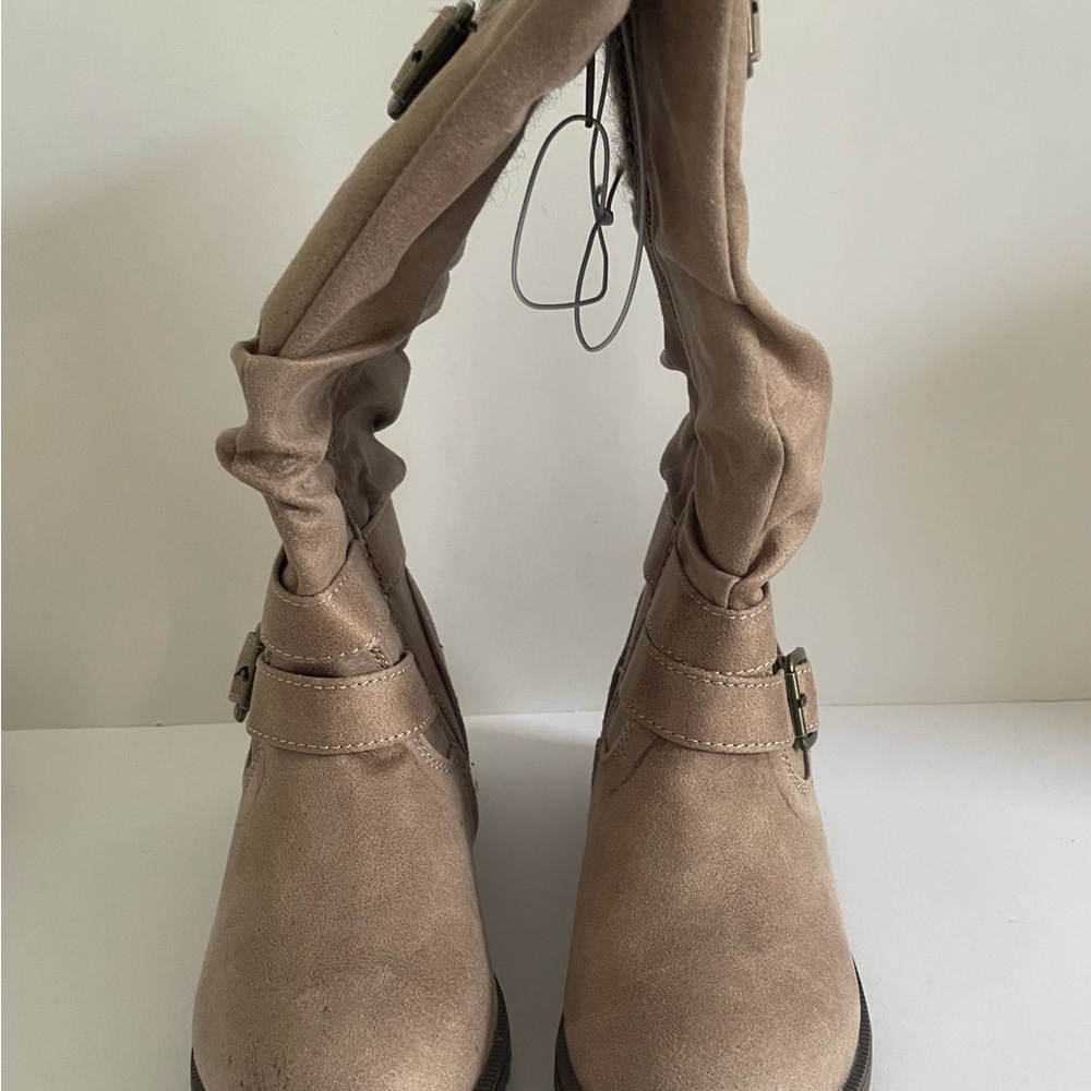 Sugar Girl’s Tan Boots Size 12.
